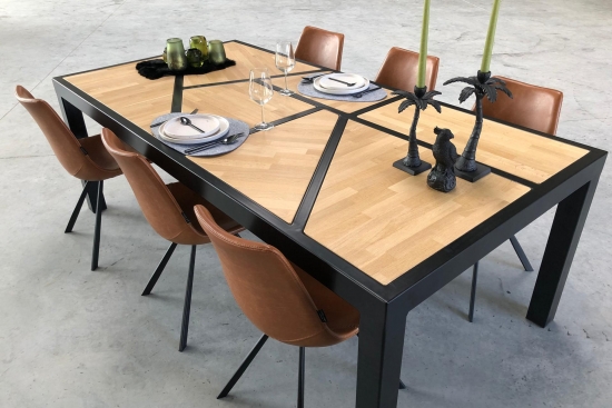 Asymmetrische tafel
